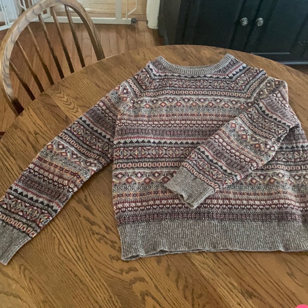Vintage sweater. Festive print